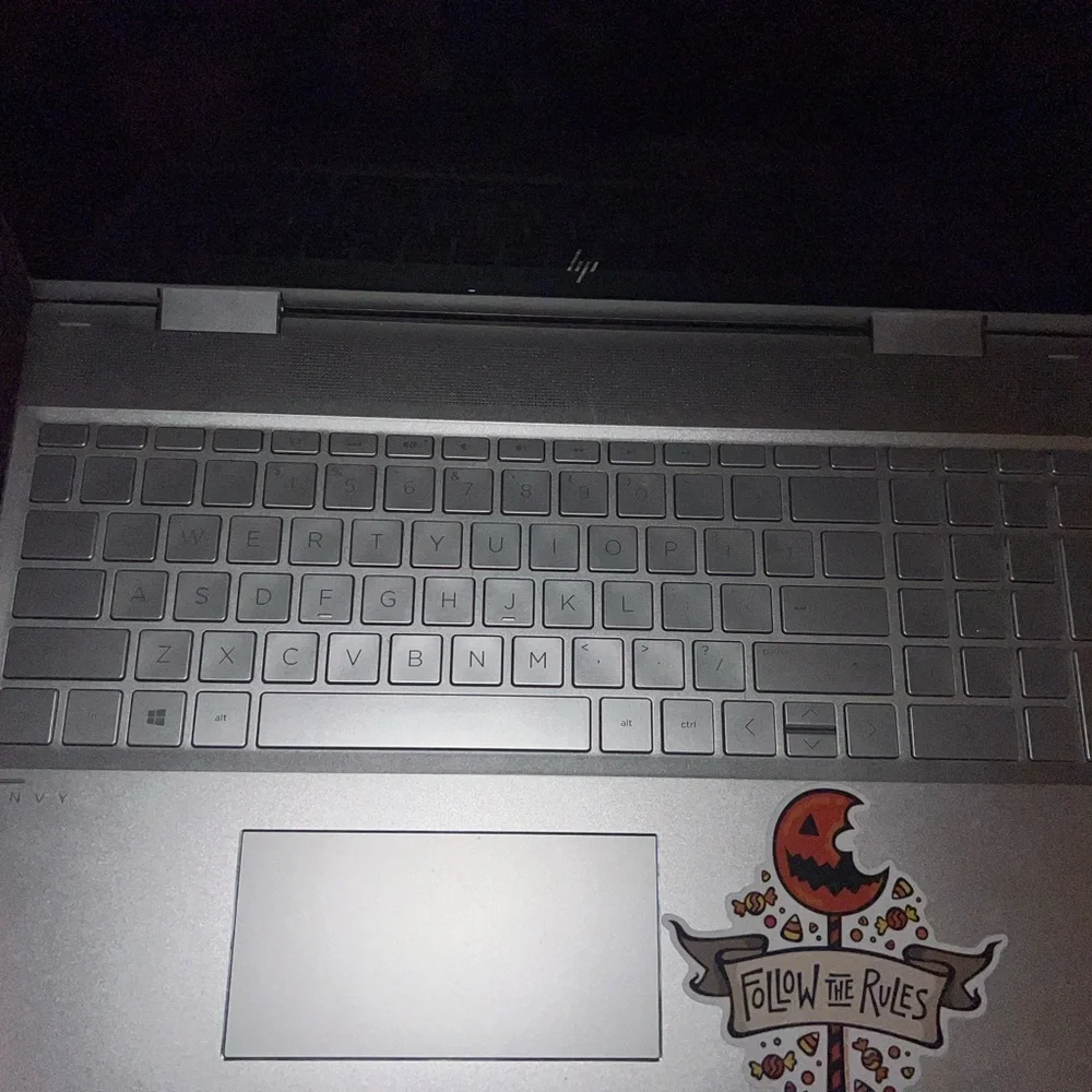 it is a HP Envy 360, it has a 15.6 display, it's also a 2-in 1